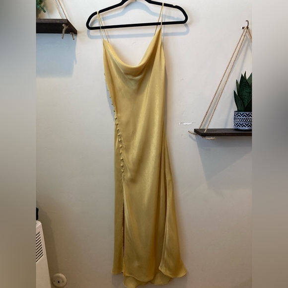 Zara Dresses & Skirts - S Zara dress